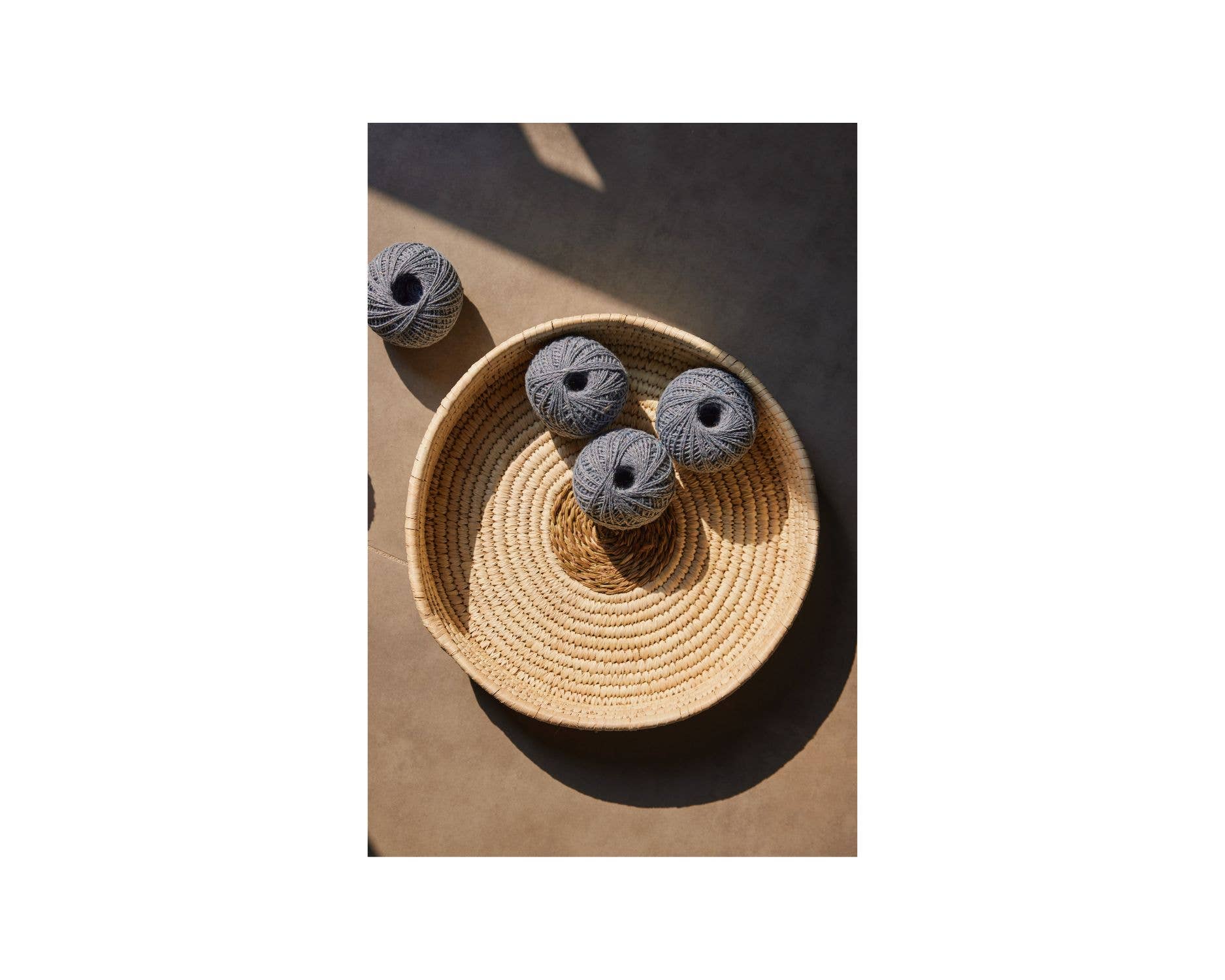 Casa Amarosa - Wholesale Basket - Handwoven Easter Round Decorative Basket, 13" Inches round2