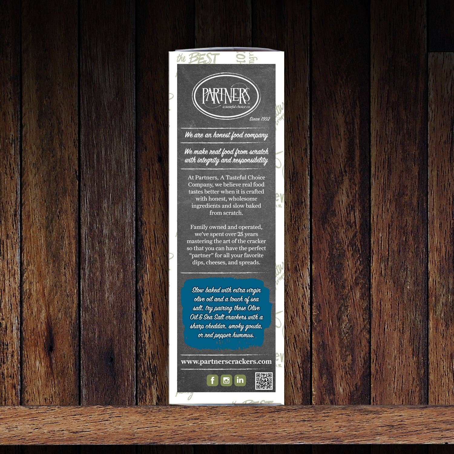 Partners Crackers - Wholesale Crackers - Olive Oil & Sea Salt Hors d'Oeuvre Crackers3