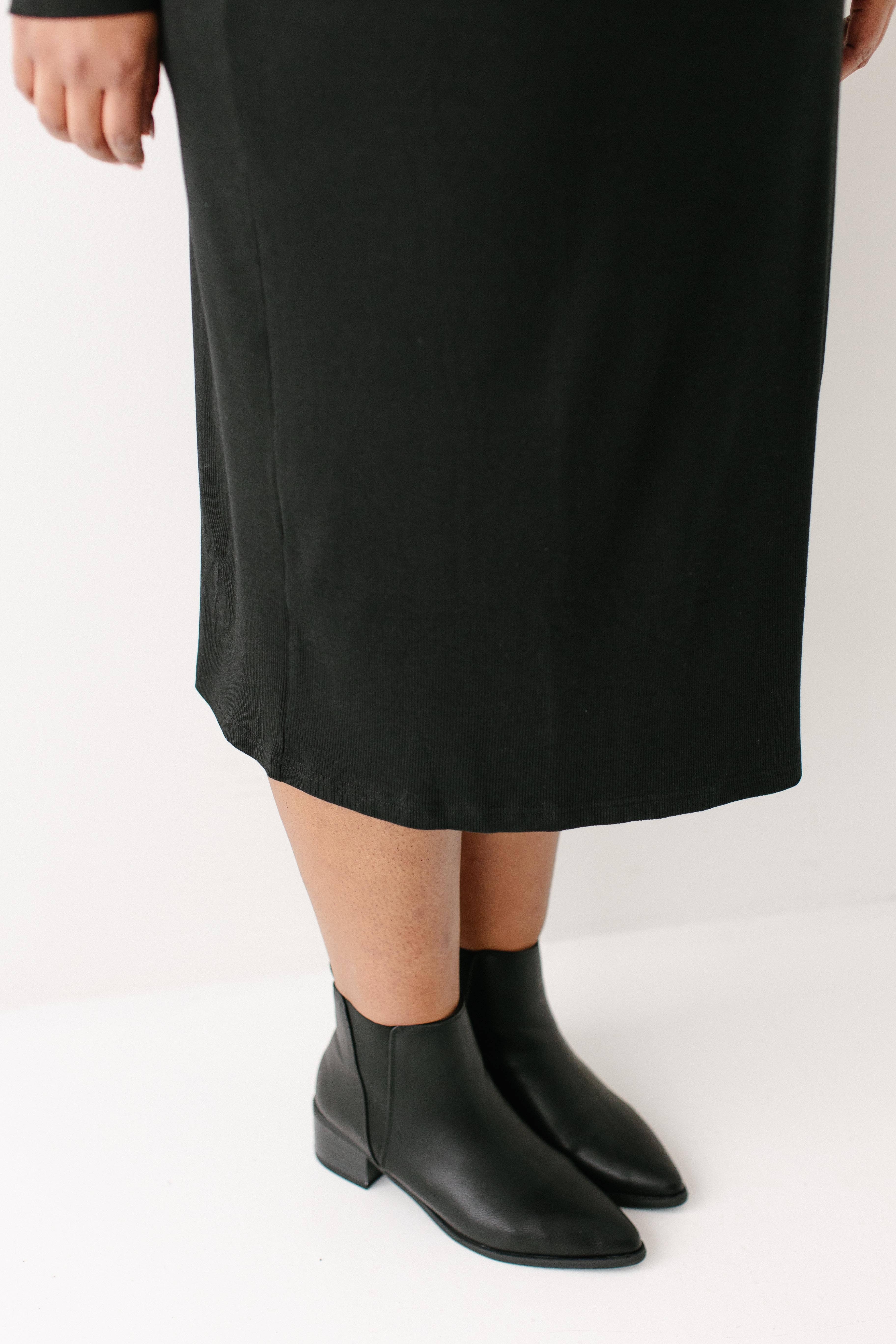 Black 'Constance' Bamboo Blend Ribbed Long Sleeve Midi Dress for wholesale on Faire6