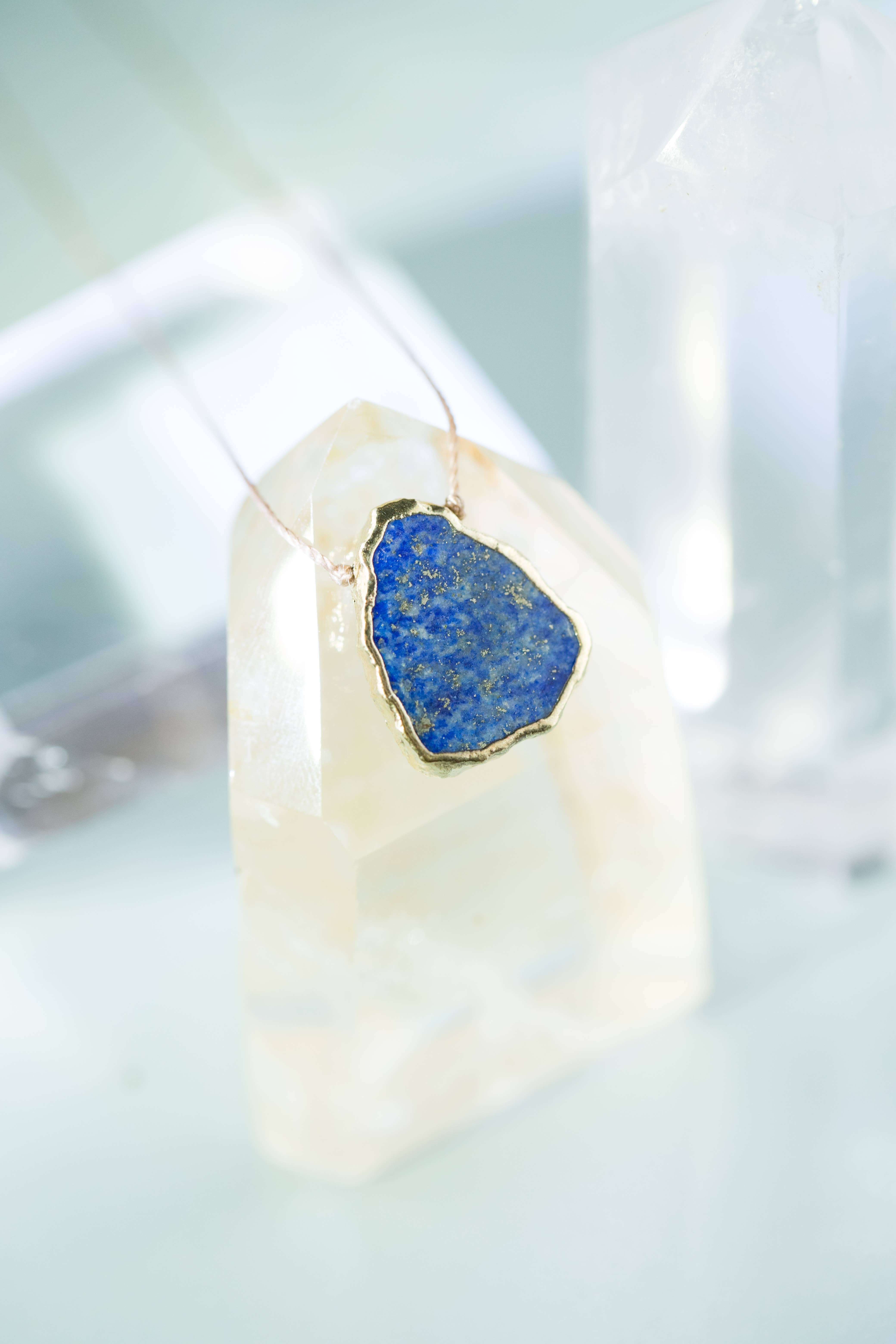 SoulKu – wholesale Hänge-/berlockhalsband – Lapis Lazuli Alkemihalsband för Drottning1