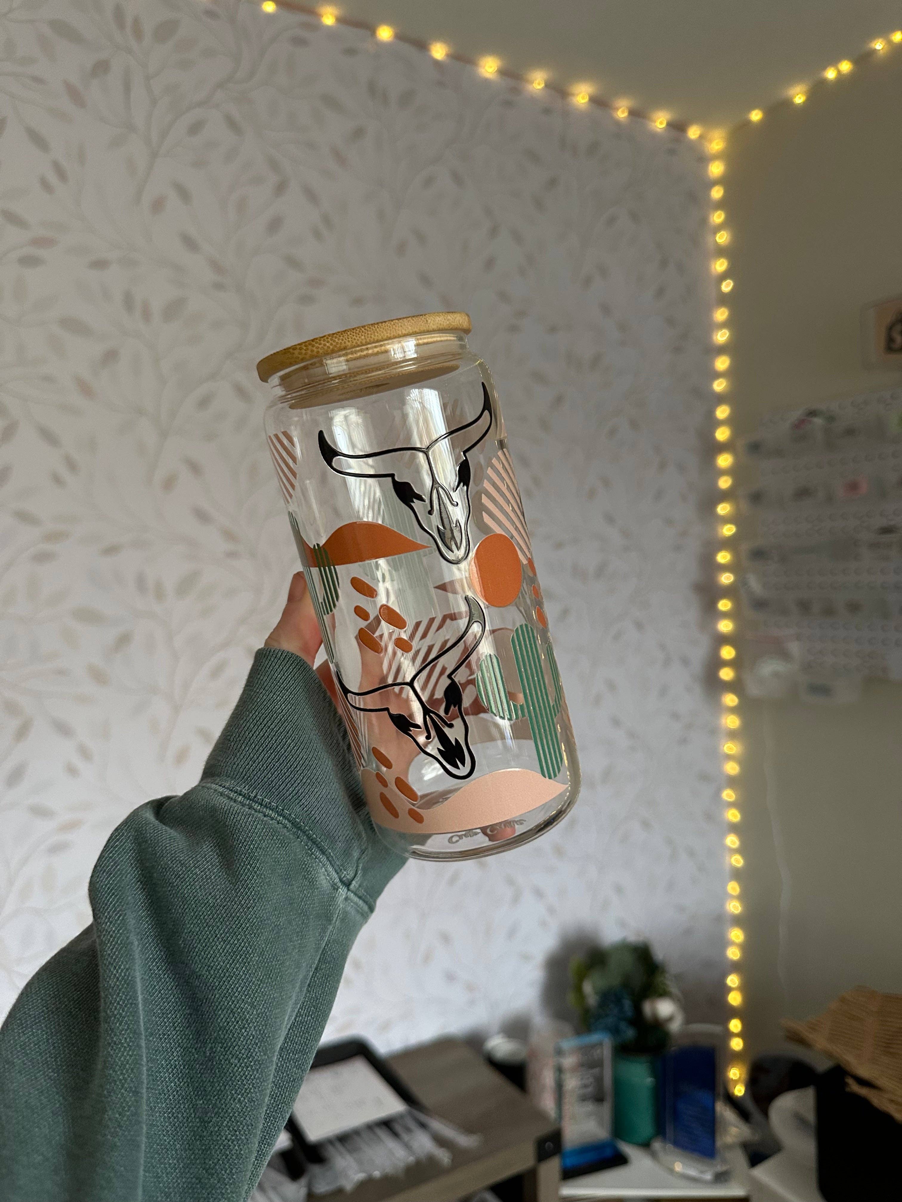 SKS Design Studio – wholesale Drinking glass/cup – Western | UVDTF | 20 oz Libbey Can Glass with Bamboo Lid & Straw2