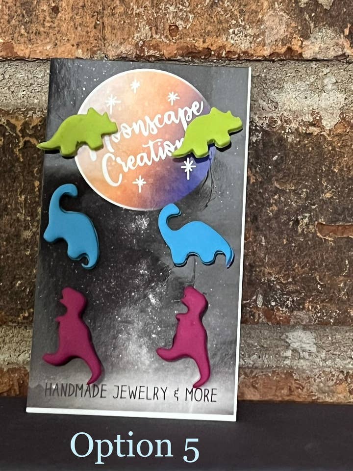 Pacchetti Dinosaur Stud per la vendita all'ingrosso da parte di Moonscape Creations