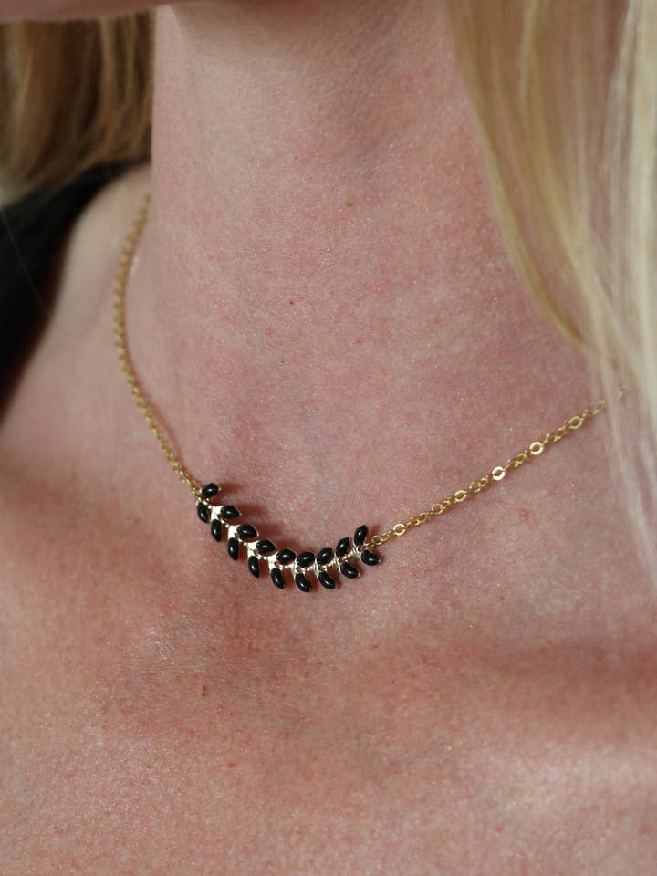 Lace Necklace for wholesale by isiko