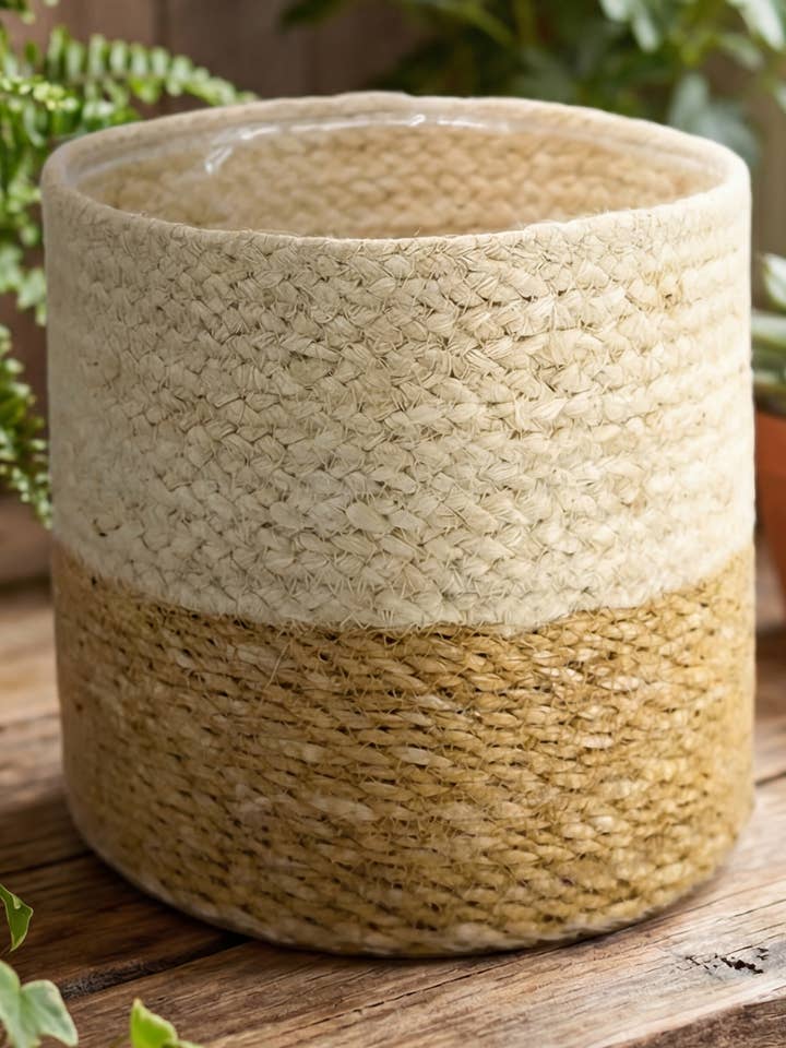 Grand cache-pot en jute et hogla (ensemble de 6) (32 cm, 30 cm, 28 cm, 25 cm, 23 cm, 20 cm) pour la vente par Creation Jute