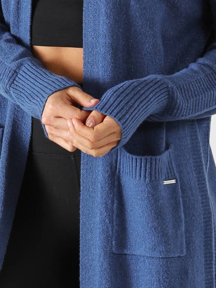 Gewaschenes Erhöhter Cardigan: Gewaschenes Blau für den Großhandel auf Faire3