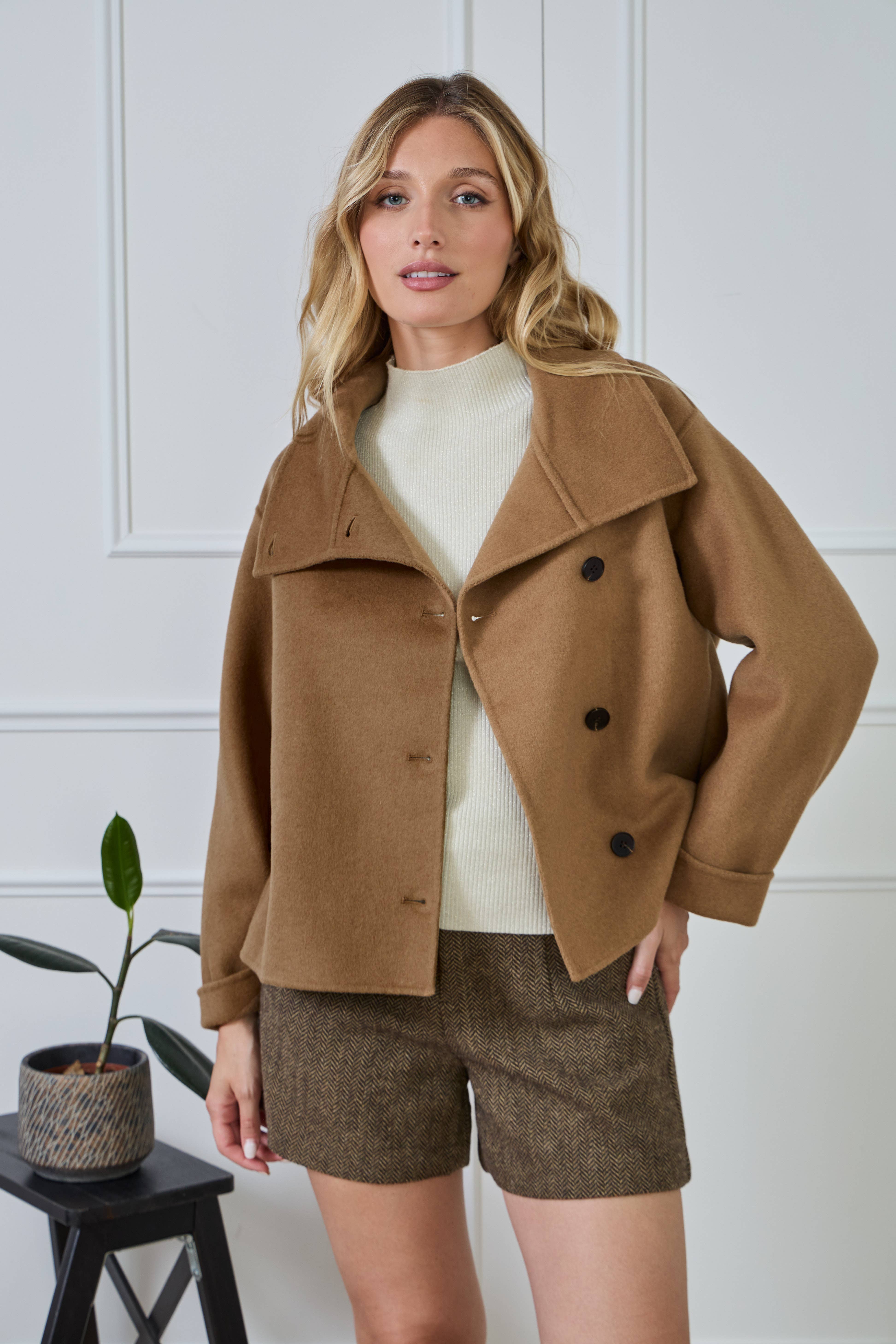 LULUMARY - Wholesale Varsity/Baseball Jacket - Women's - Short coat V32822