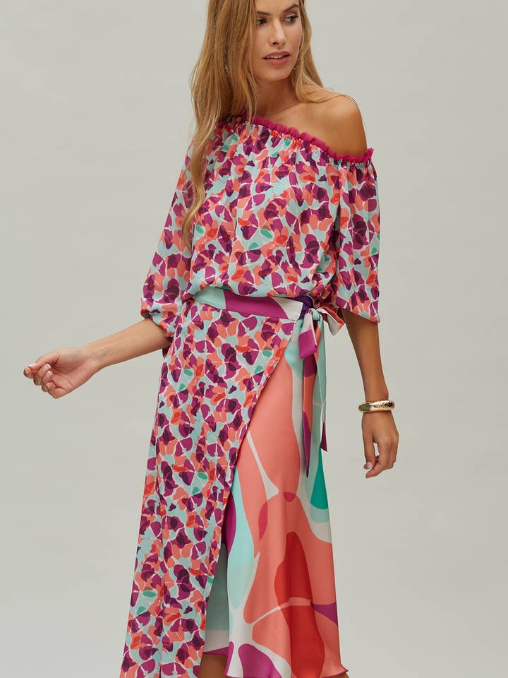 Asymmetrischer Wickelrock aus bedrucktem Chiffon für den Großhandel von OKY