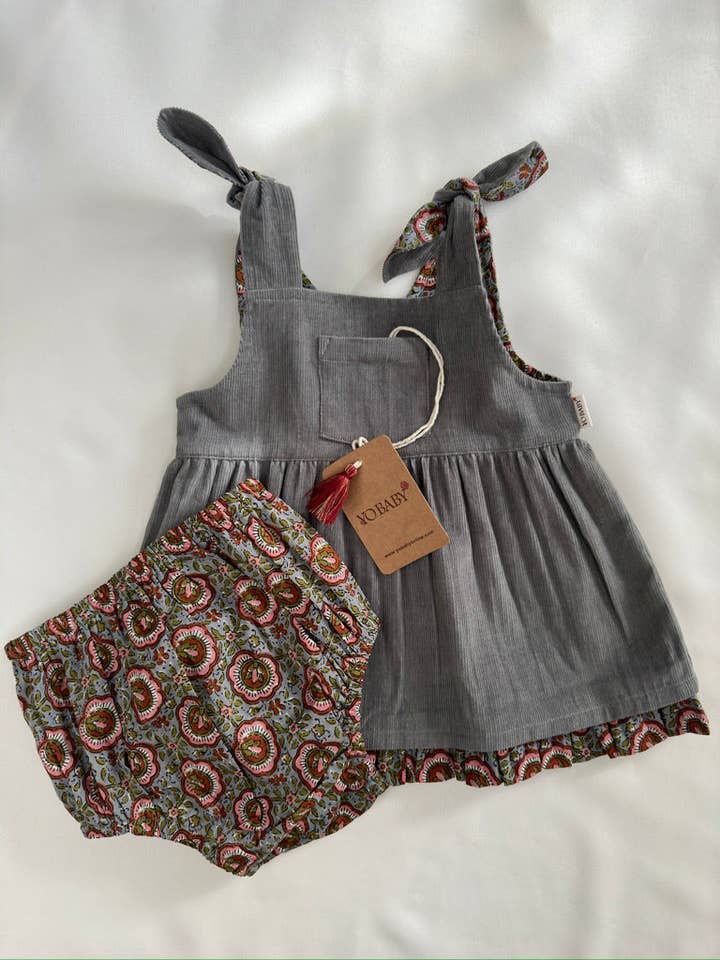 Yo Baby - Wholesale Dress - Kids - Reversible Solid Grey Corduroy & Grey Floral Printed Ruffle Dress18