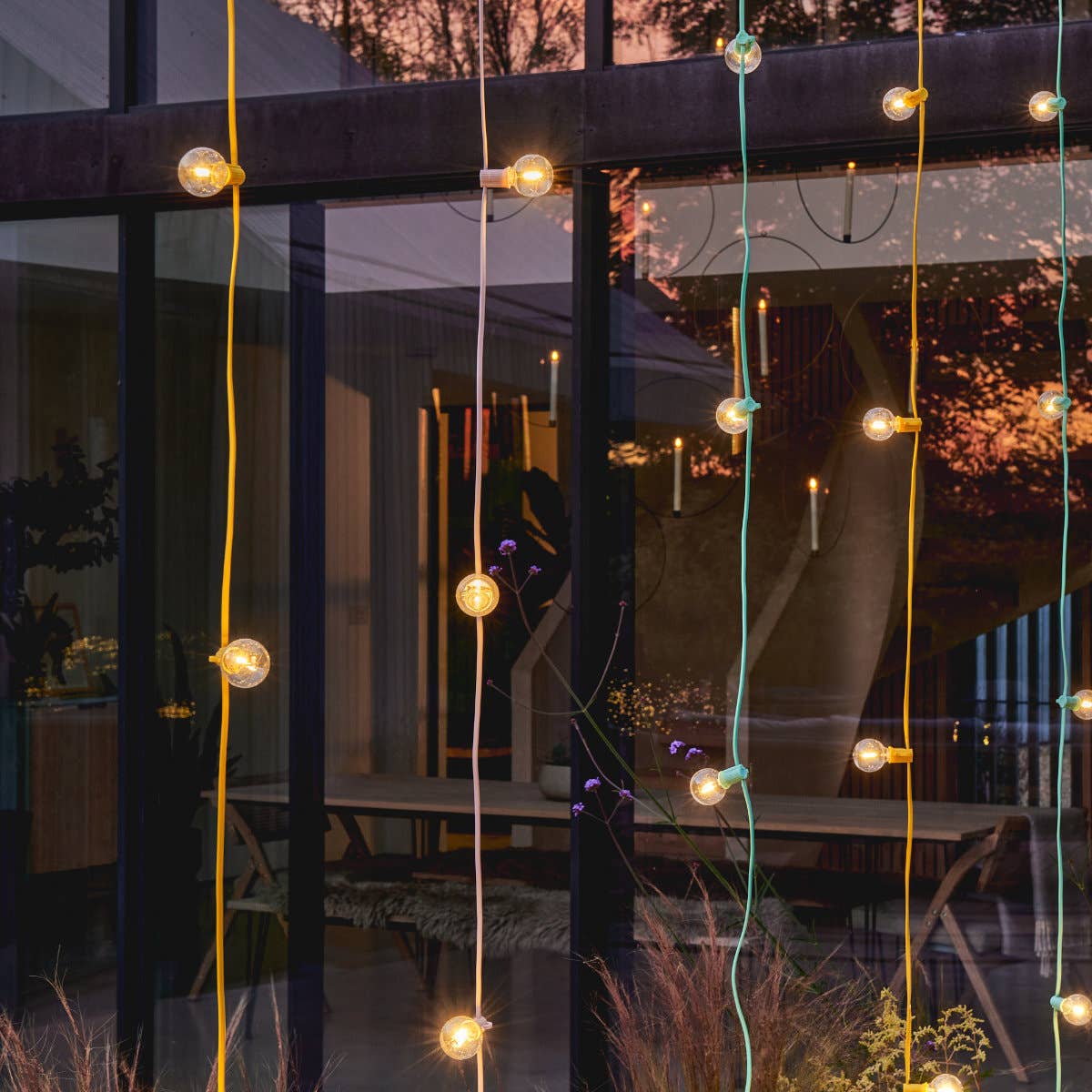 Lightstyle London - Wholesale Fairy lights - Festoon 15 warm witte LED-lampen, 3 kleuren, 5,6 m verlicht2