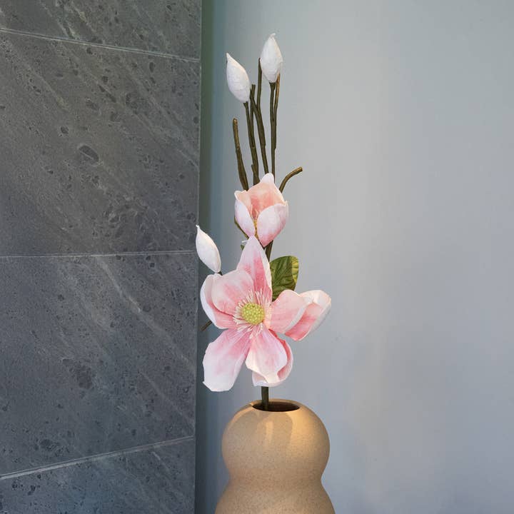 Flowrette - Wholesale Artificial Flowers - White and pink paper magnolia