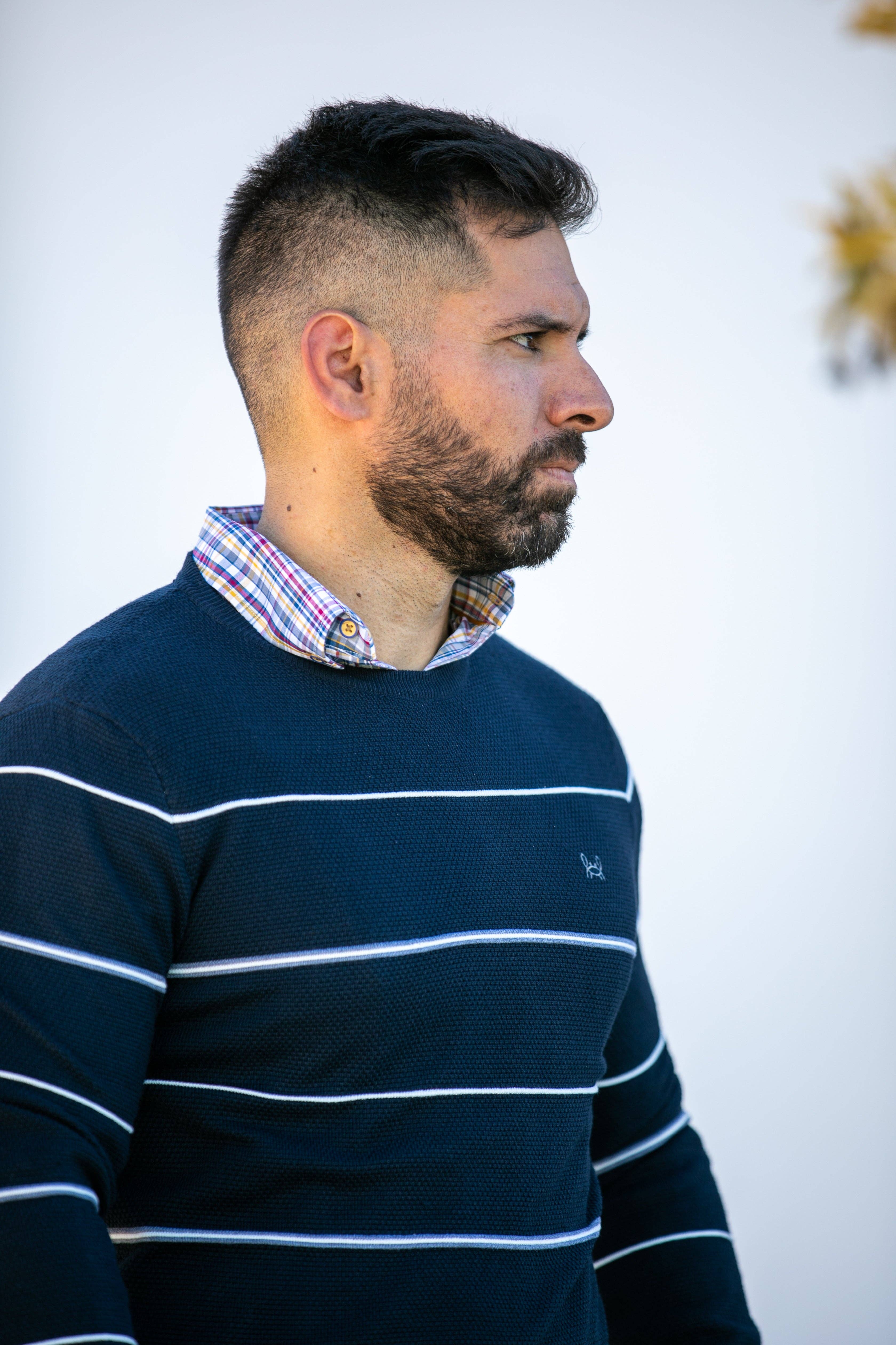 Custi Mikelo: Men's Clothing & Christmas Gifts – wholesale Knitted jumper – Men′s – Burgundy Striped Jersey3