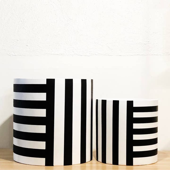 Common House Studio – Engroshandel Plantekrukke – STRIBET CYLINDERPOTTE | PLANTEKASSE3