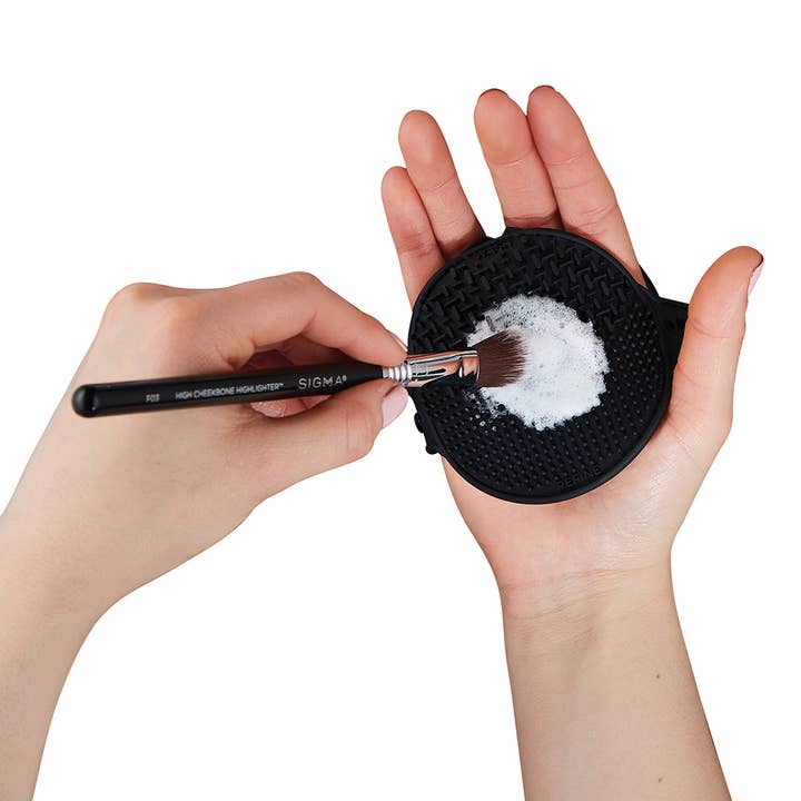 Sigma Beauty - Wholesale Makeup Brush Cleaner - SIGMA PALMAT®