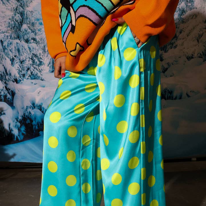 Pantaloni a Gamba Larga Spotlight e ulteriori Risultati per detergenti online all'ingrosso. Resi gratuiti e termini di pagamento a 60 giorni su Faire in tendenza su Faire.