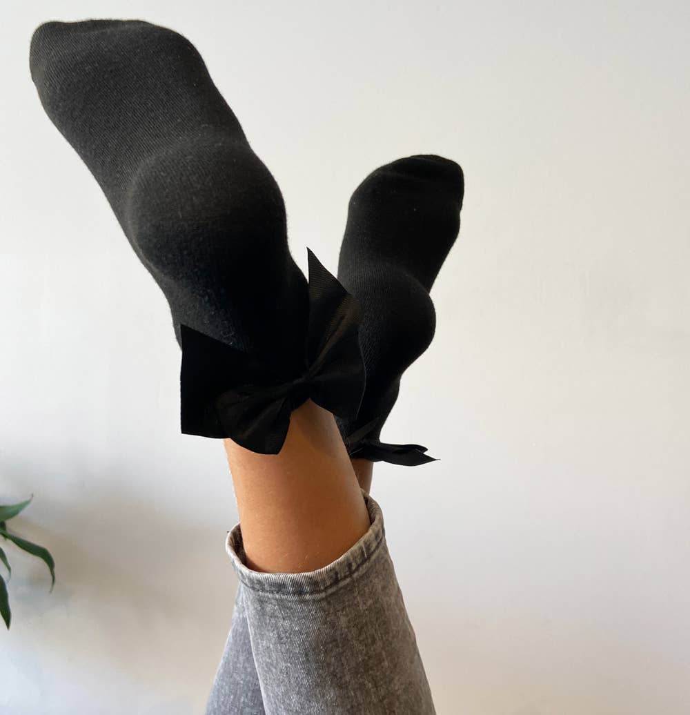 sockette - Wholesale Socks - Women's - Elisa Black socks with a bow3