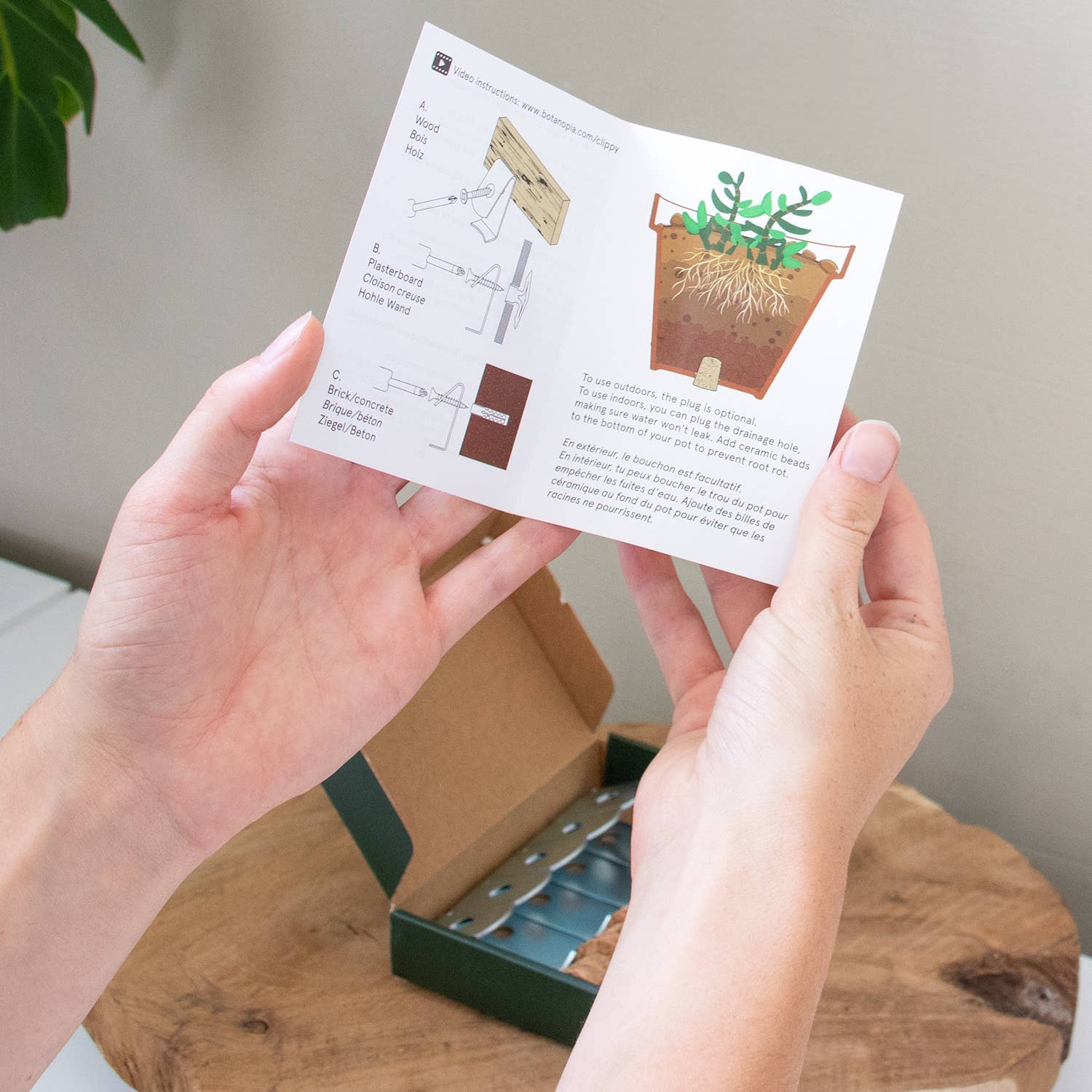 Botanopia USA - gifts , decor and cards for plant lovers - Wholesale Wall Planter - Clippy - Wall mounting kit for 5 plant pots12