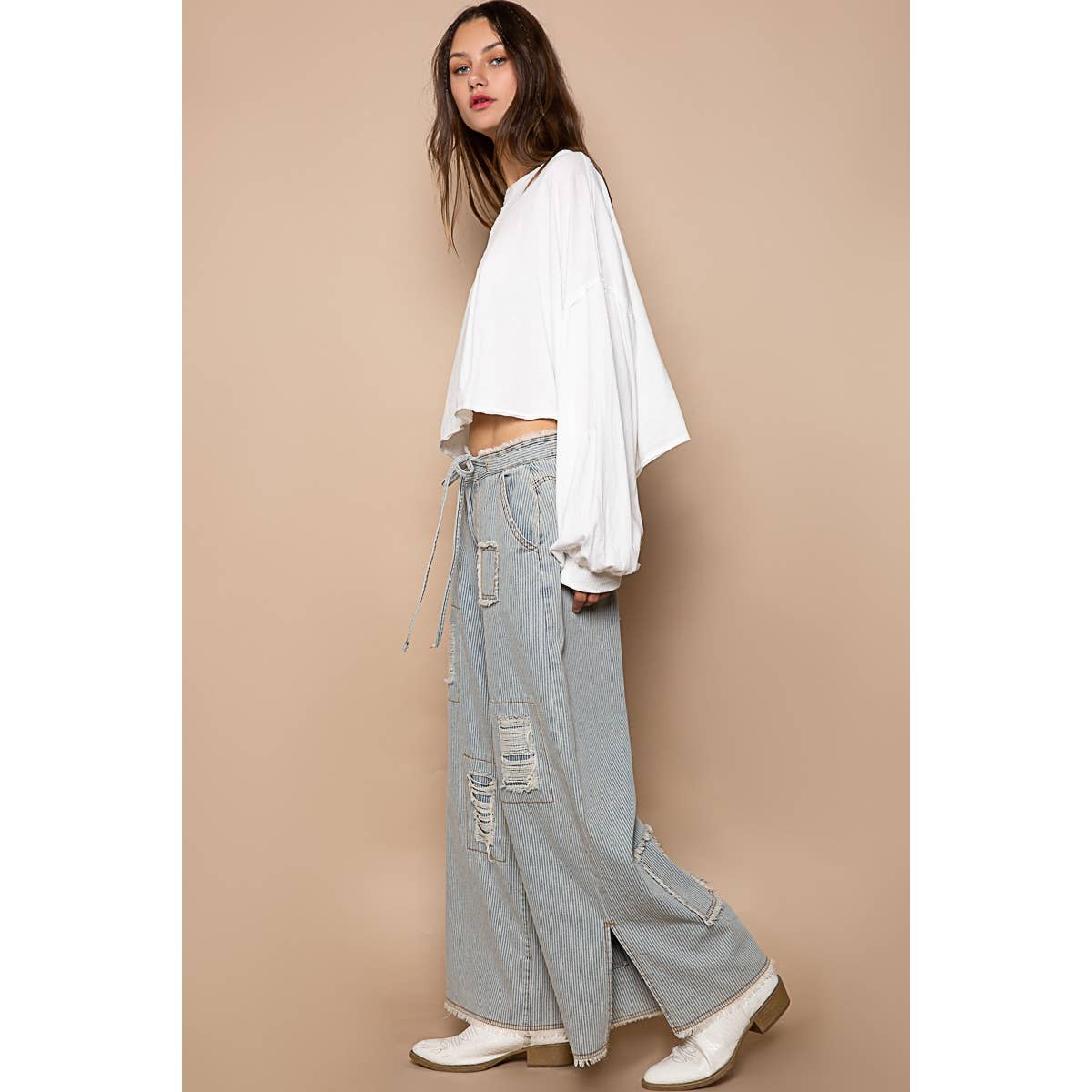 DENIM RAYÉ Pantalon large en jean à rayures à la taille vieillie en vente sur Faire5