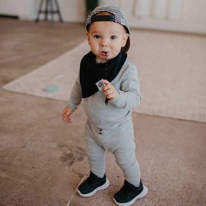 Parker Baby Co. - Vendita all'ingrosso Bavaglini a bandana - Set bavaglini Basics Bandana (confezione da 8)4