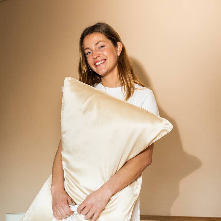 Emily's Pillow – wholesale Bedding pillowcase/sham – 100% Pure Mulberry Silk Pillowcase