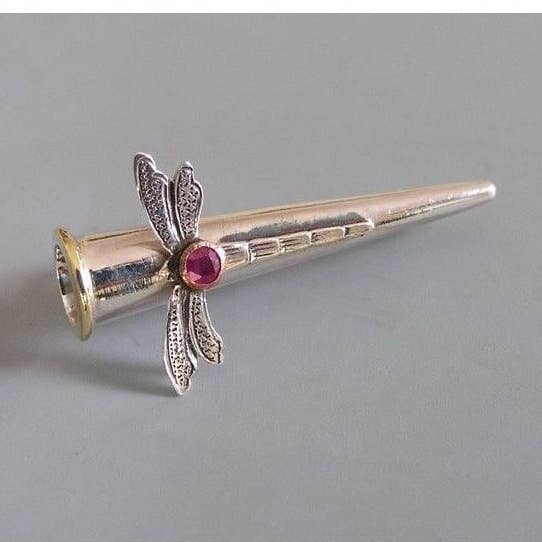 Tussie Mussie Dragon Fly Design af Dakini for engroshandel hos The Scotland Kilt Company