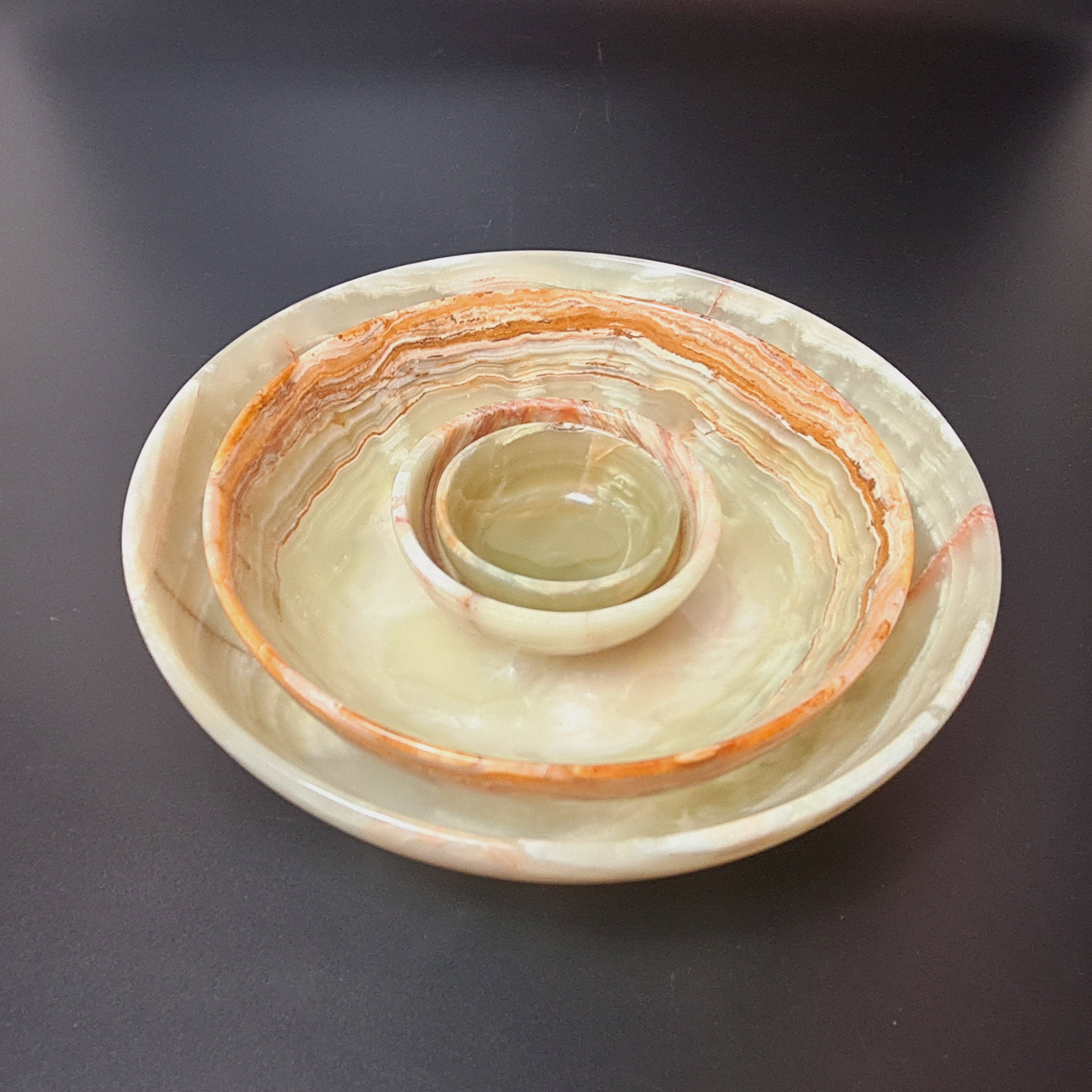 Gemstone Gifts Ltd. – wholesale Decorative plate/dish/bowl – Onyx Crystal Bowl 3" and 4"6