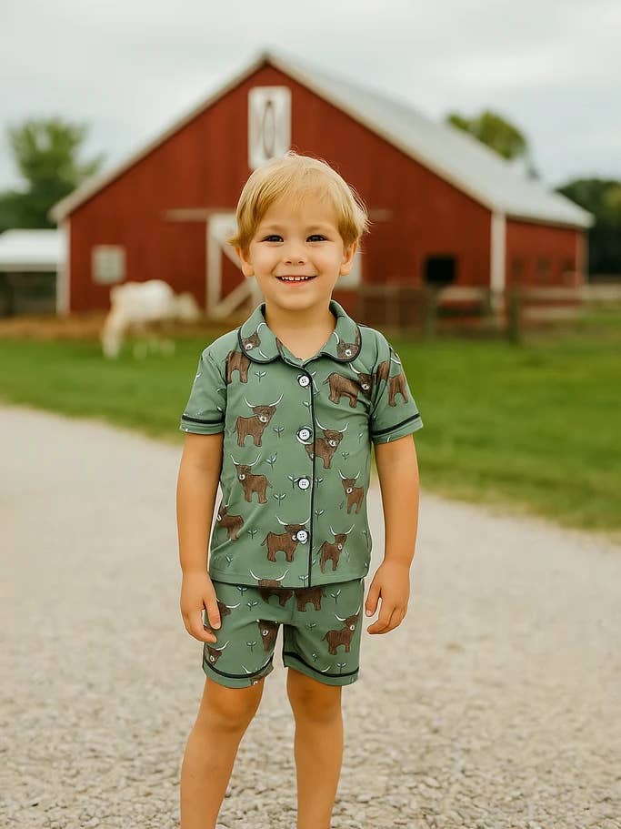 Green Highland Cow 2 Piece Shorts Lounge Set
for wholesale by Little Bugz Boutique
