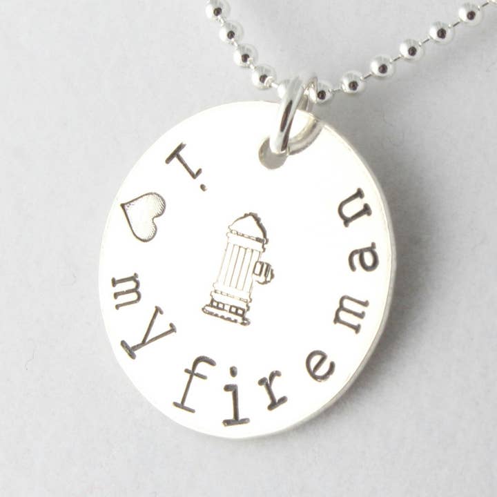 Collar Personalizado de Plata de Ley Héroe Bombero para venta al por mayor de The Silver Diva
