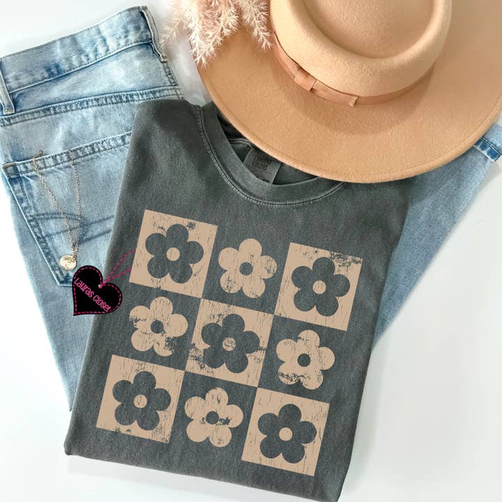 Camiseta gráfica de flores bohemias a cuadros para venta al por mayor de Lauras Closet