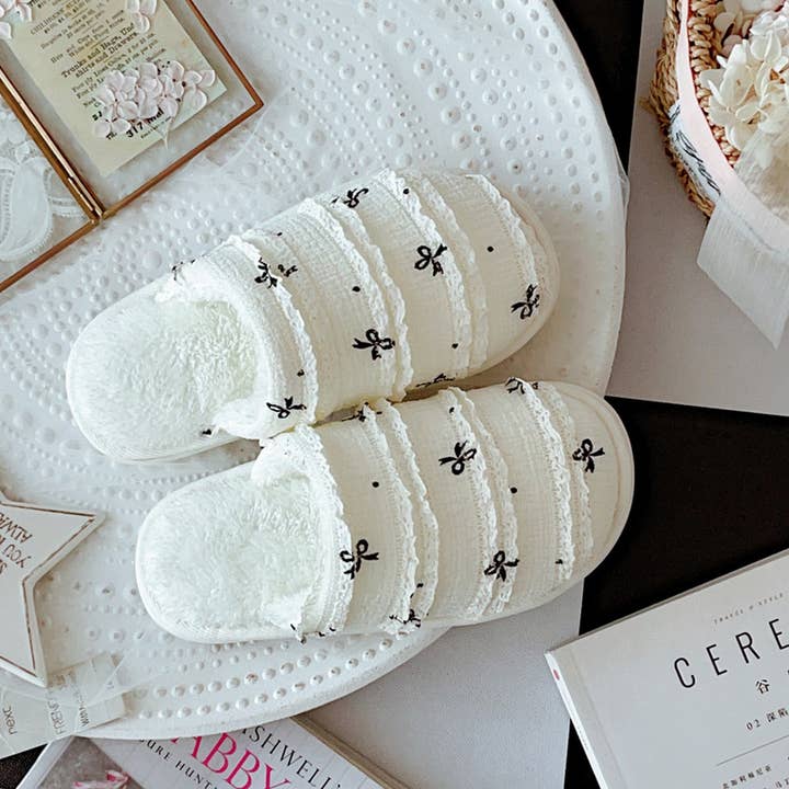 White NEW STYLE HOME WARM PLUSH NON-SLIP COTTON SLIPPERS_CWMM2952 for wholesale on Faire1