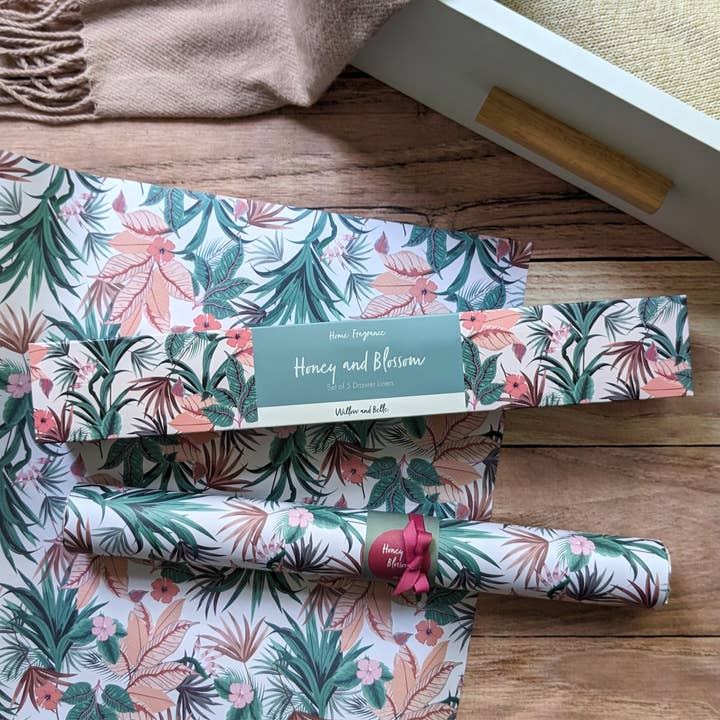 Robert Frederick Ltd - Wholesale Drawer Liner - Scented Drawer Liner - Set of 5 Honey & Blossom - Tropical Design1