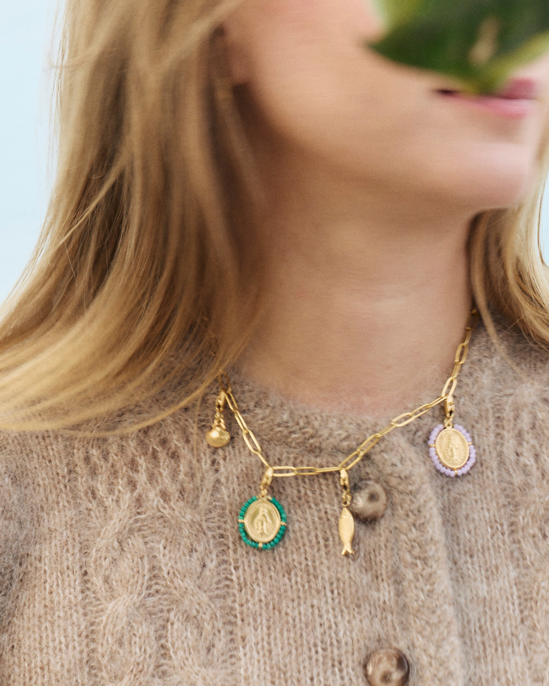 Palas - Wholesale Choker/Collar - Juliet - golden chain choker3