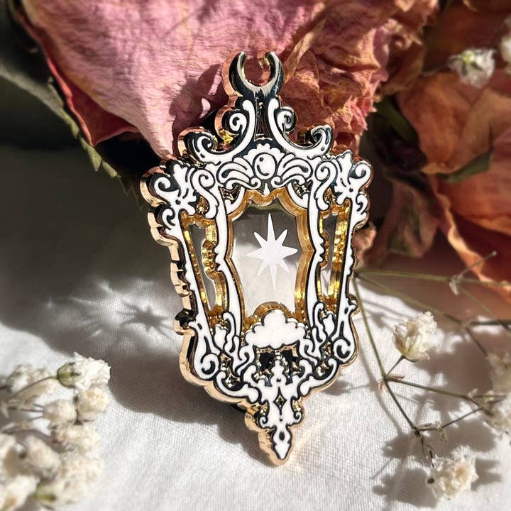 Spilla per lanterna Starlight per la vendita all'ingrosso da parte di Bandage Brigade