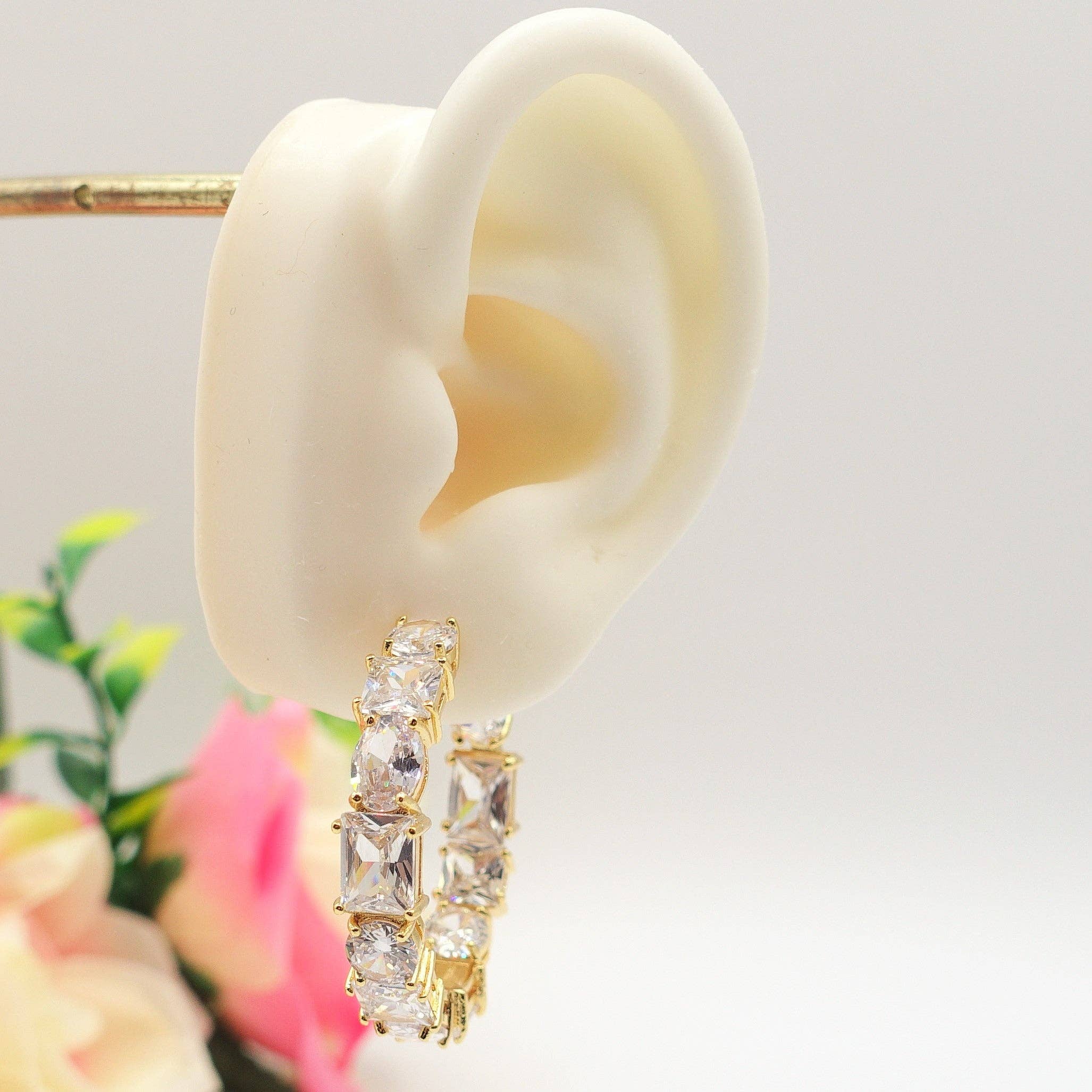 Daemon srls - Vendita all'ingrosso Orecchini a cerchio - CHARIS - Orecchini a cerchio con Cubic Zirconia di alta qualità9