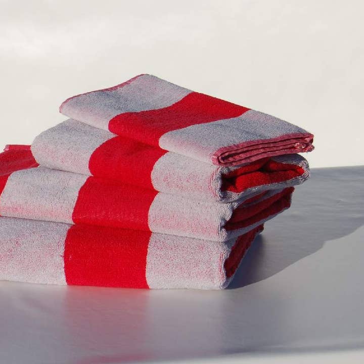 Toalla de baño y sauna con rayas rojas y blancas 100 x 200 cm para venta al por mayor de vanOock – Handtücher