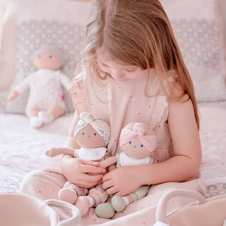 Tikiri Toys LLC - Wholesale Doll - Kids - Knitted Carry Cot w/Remi Baby Light Skin, Soother & Blanket