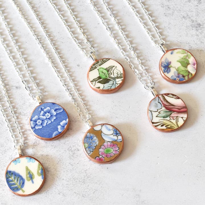 The Broken Plate Pendant Co - Vente Colliers à pendentif - Collier en forme de cercle Broken Plate 4