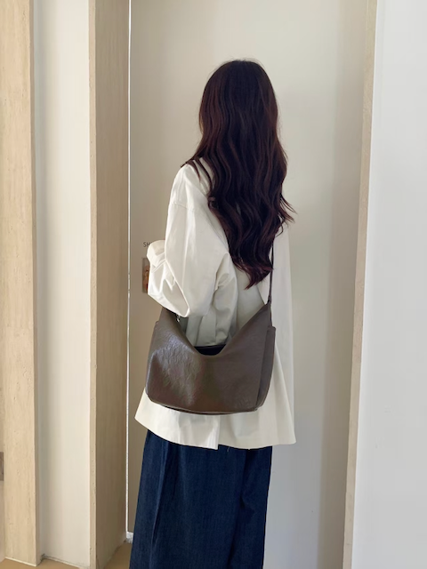 Pretty Persuasions - Wholesale Shoulder Bag - Women's - P25082 Microfiber Leather Shoulder Bag1