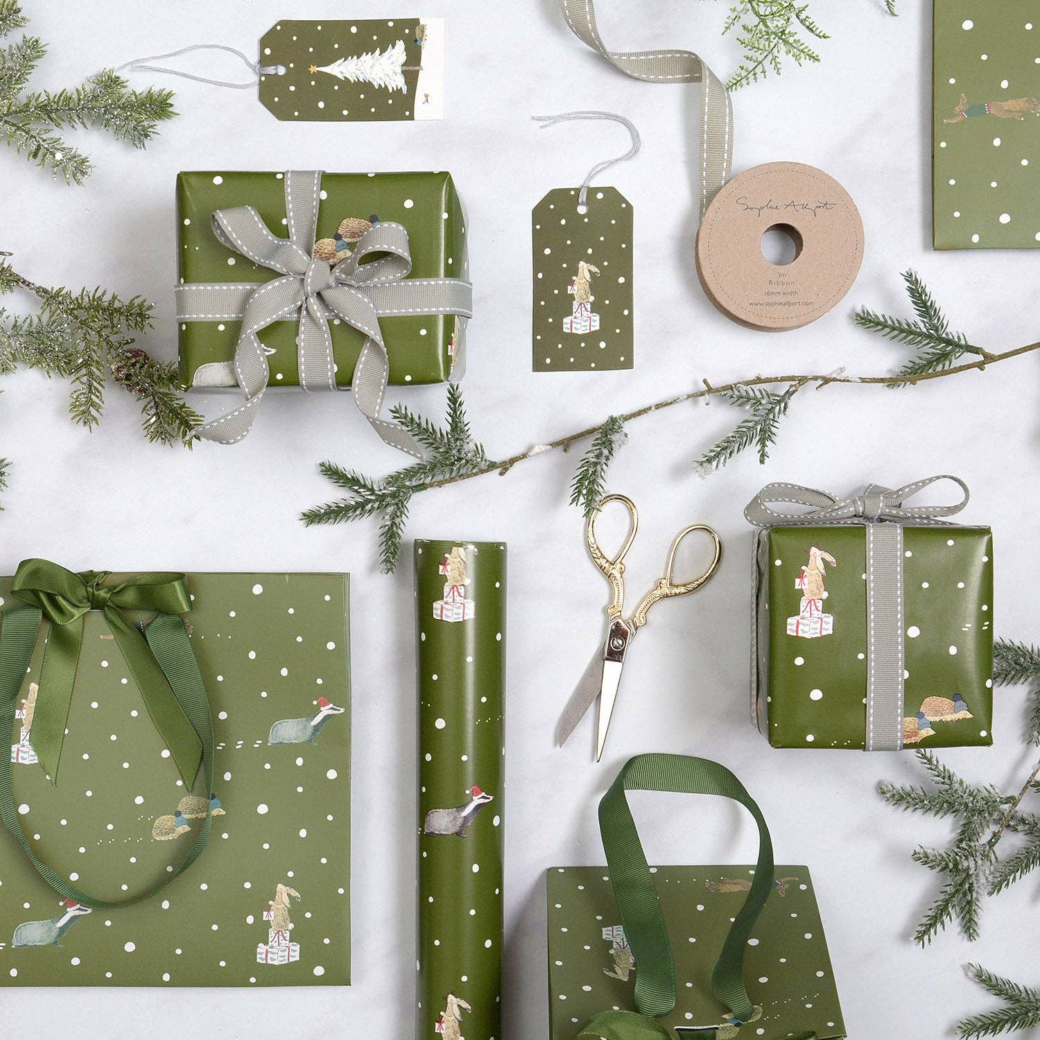 Sophie Allport – Großhandel Geschenkanhänger – Festliche Wald-Geschenkanhänger (Set mit 8 Stück)2