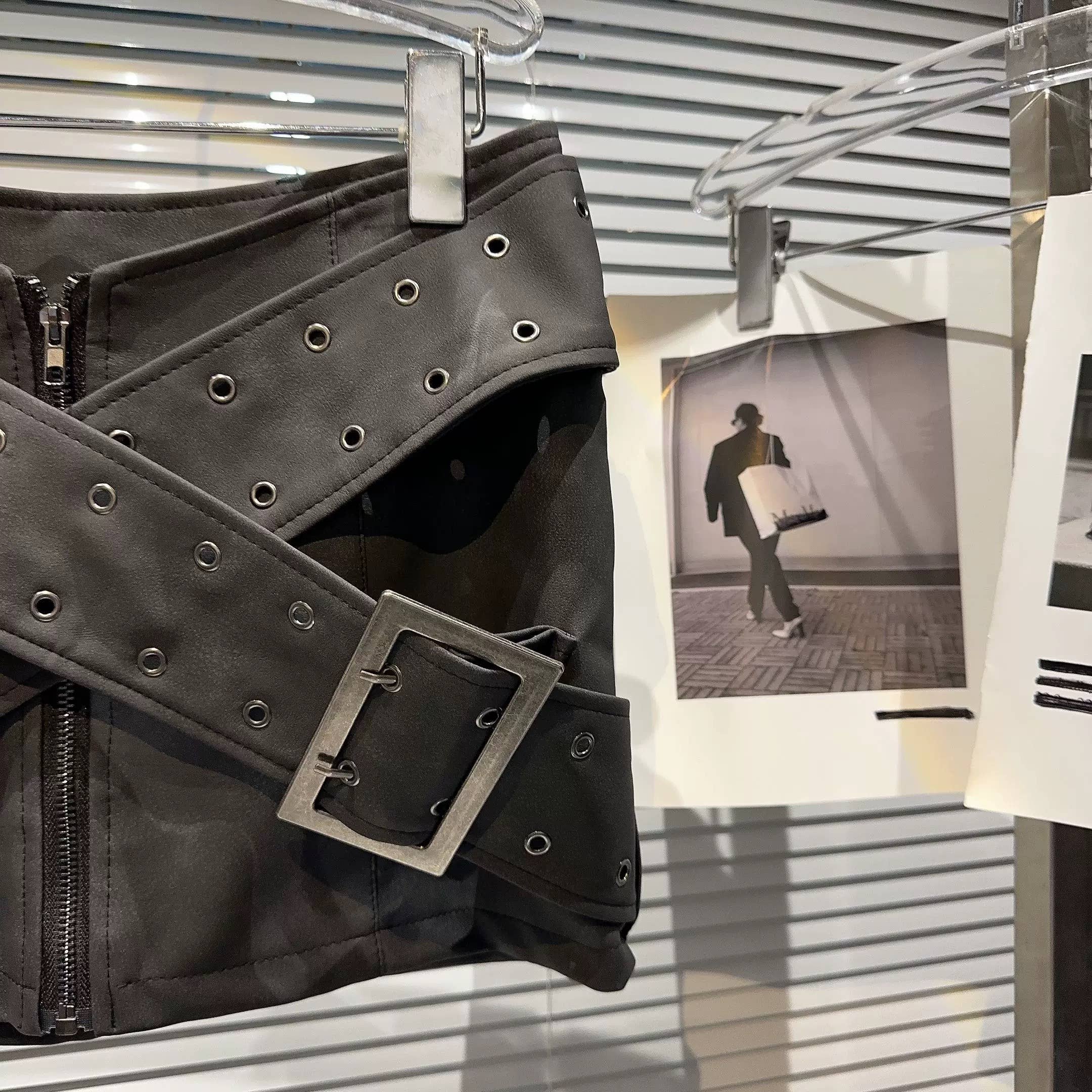 Productseeker - Vente Jupe – femme - Jupe Mini SK79Y PU avec Large Ceinture Croisée – Style Urbain3