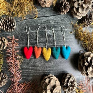 Felt Heart Ornaments – Wool Jamboree