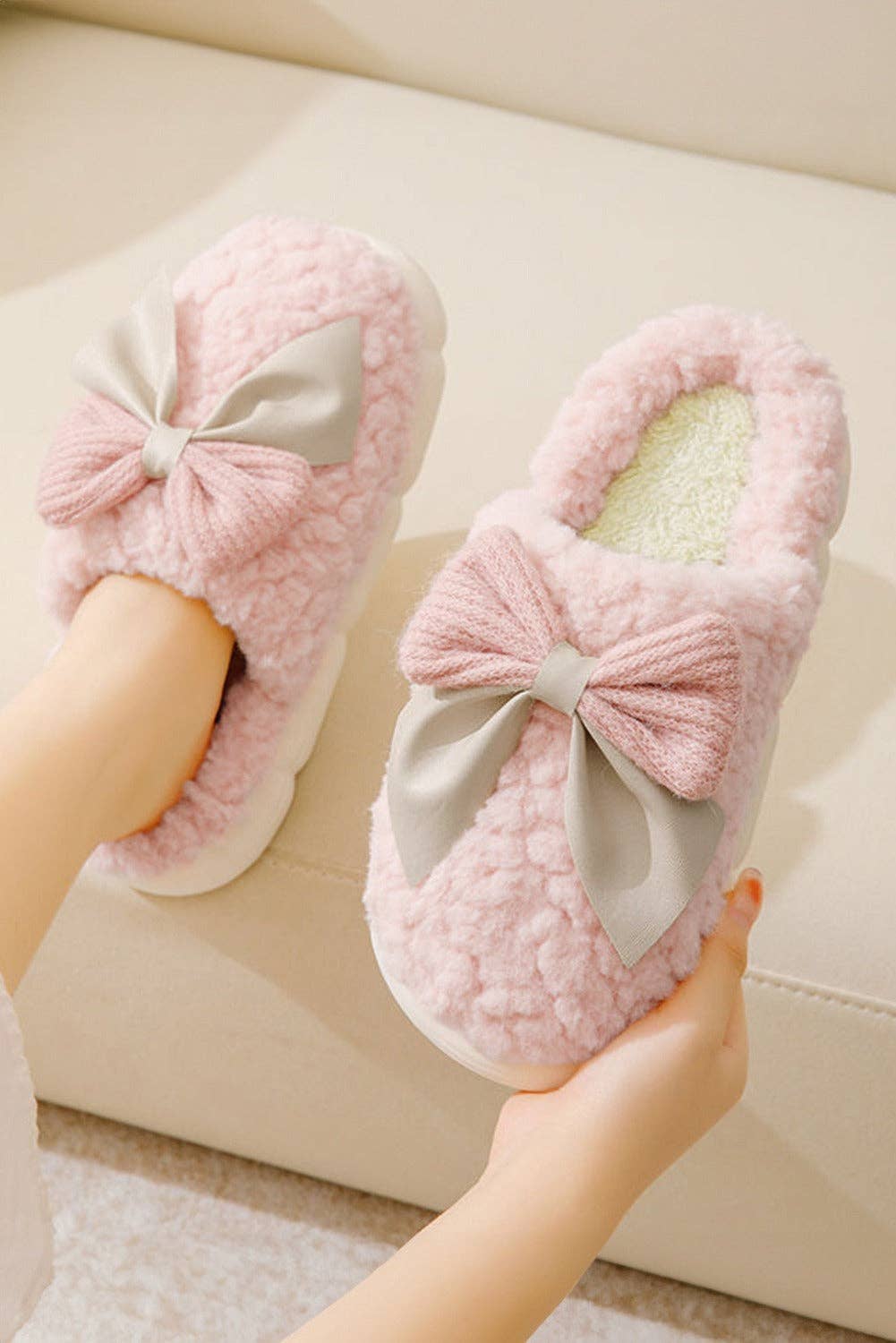 Lovesoft - Wholesale Slippers - Women's - White Contrast Bowknot Applique Plush Winter Slippers (Bow Colors May Differ by Batch)9