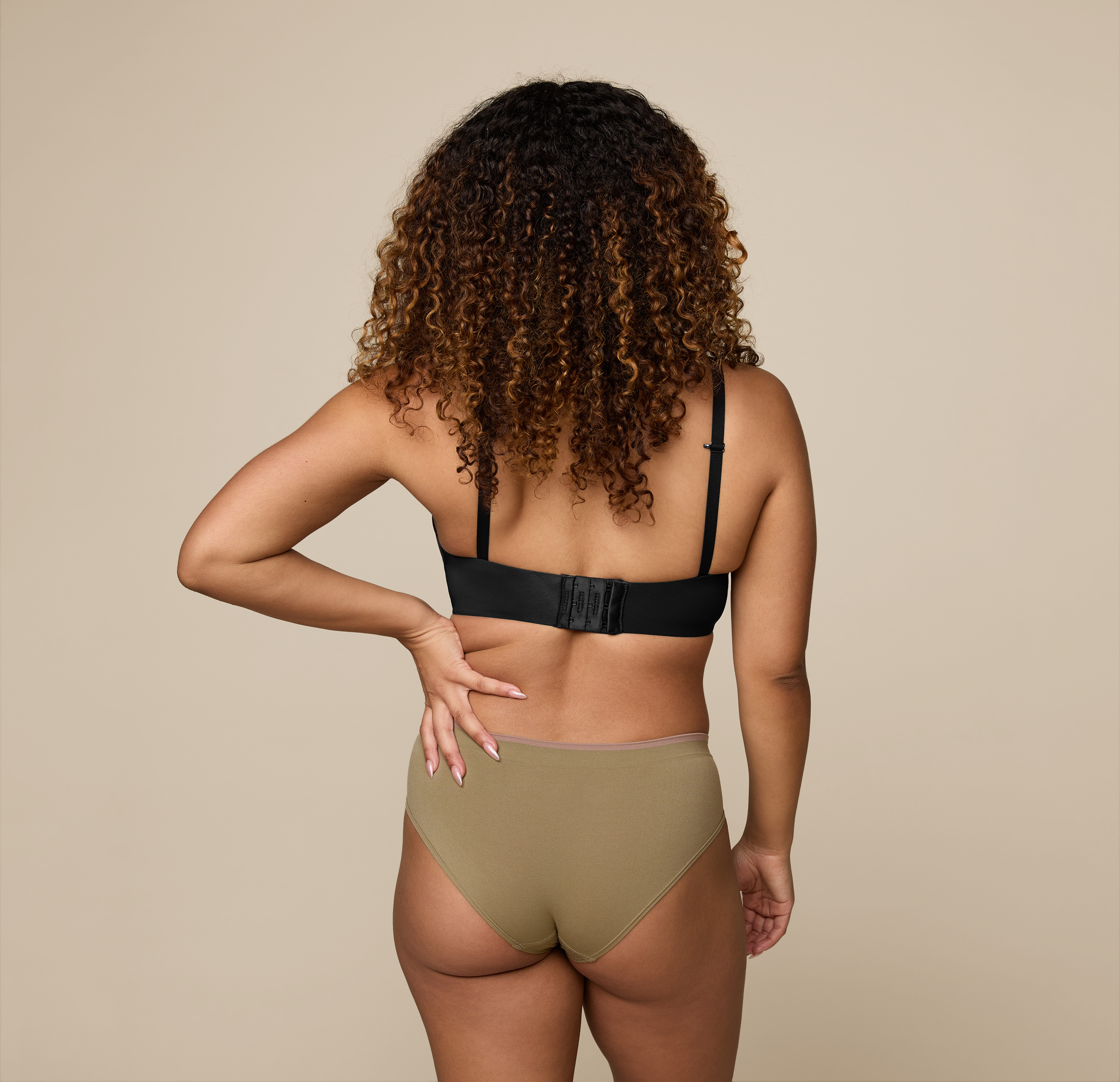 Base T-Shirt Bra - Black for wholesale on Faire3