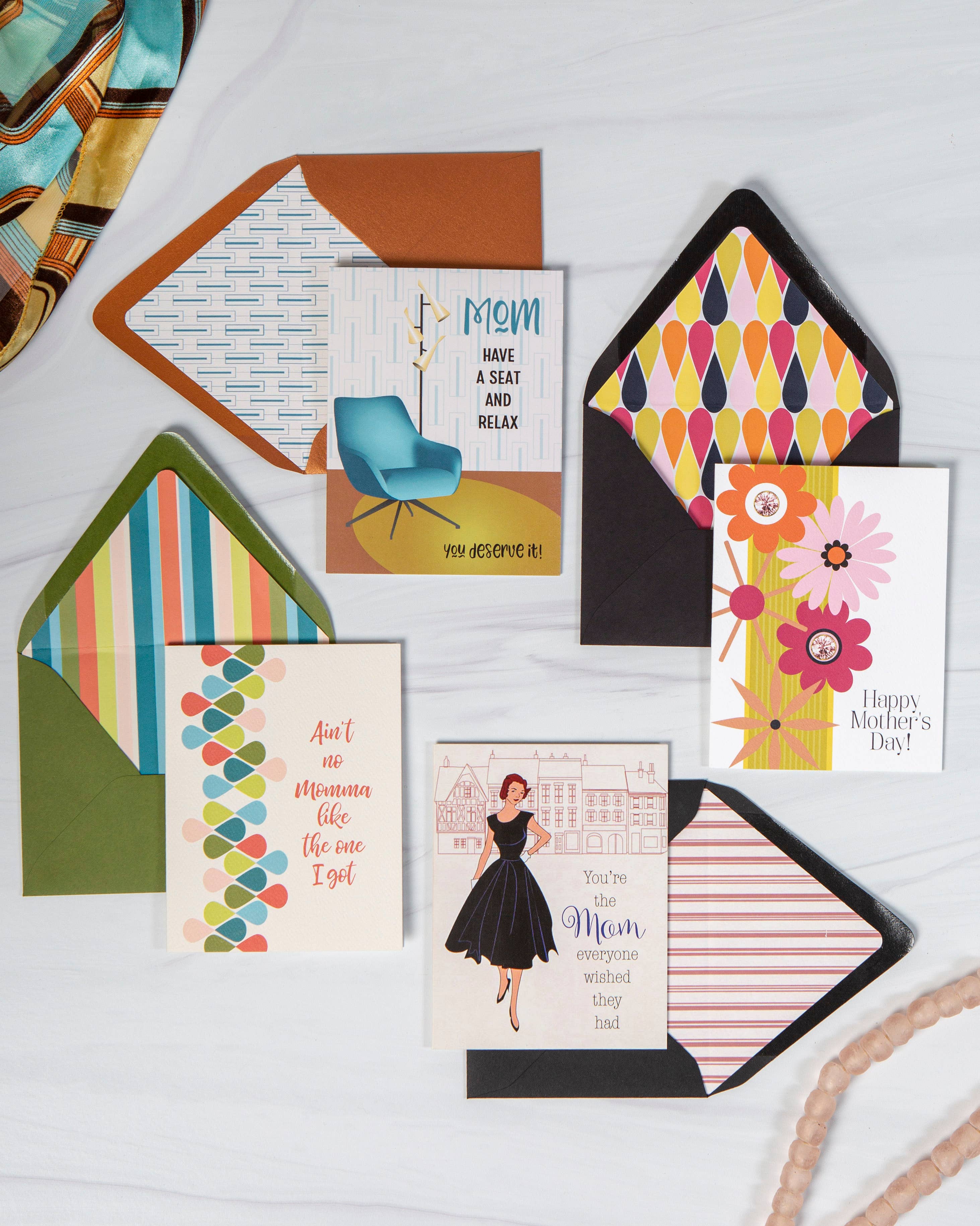 Mod Lounge Paper Company - Wholesale Mother's Day Card - Ain't No Momma Card3