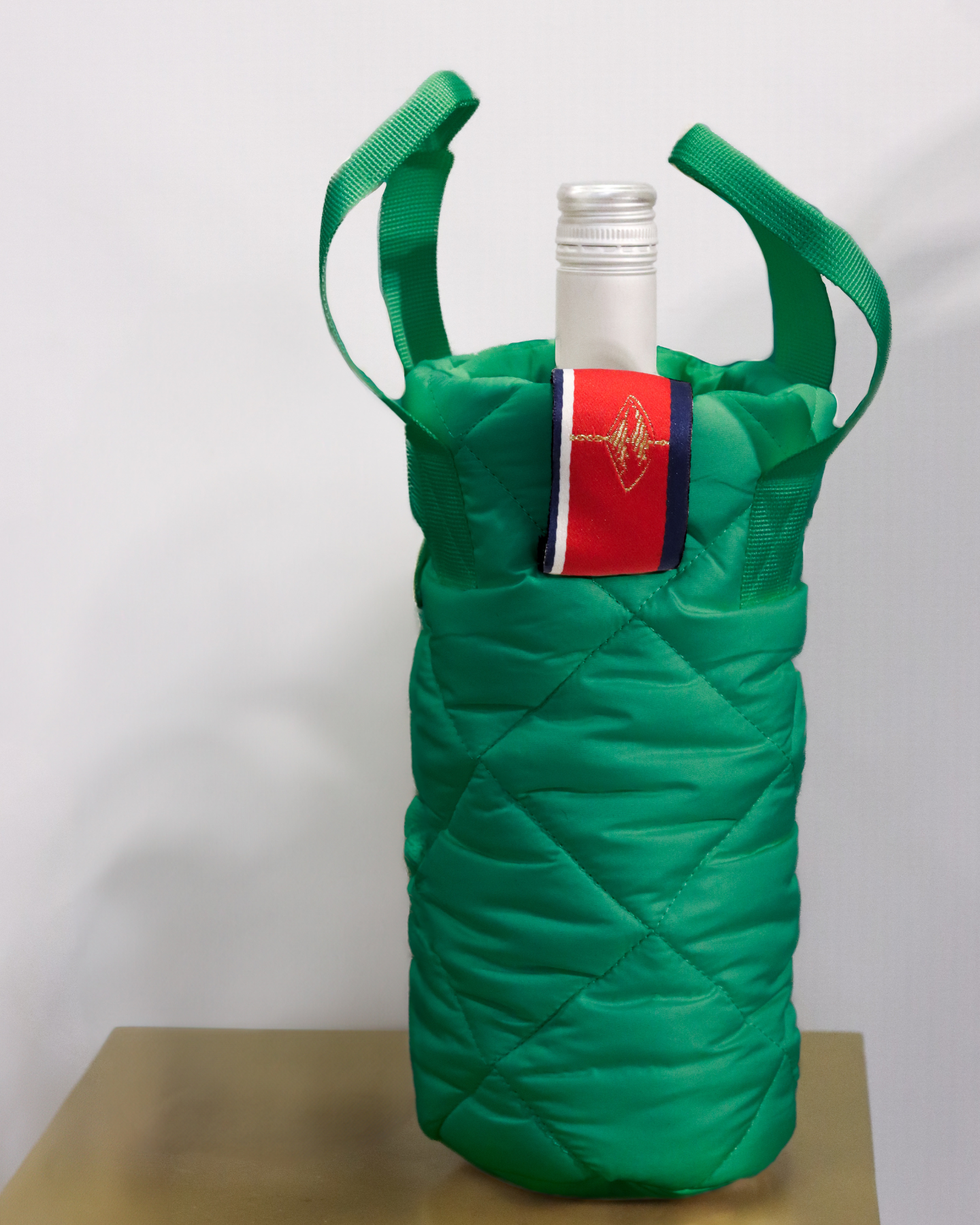 Pretty Rugged - Wholesale Wine Tote - Puffer Wine Tote5