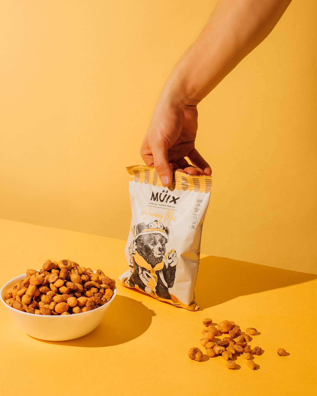 Müix Snacks - Wholesale Trail Mix - Hunny Corn & Nuts Mix 6.3oz3