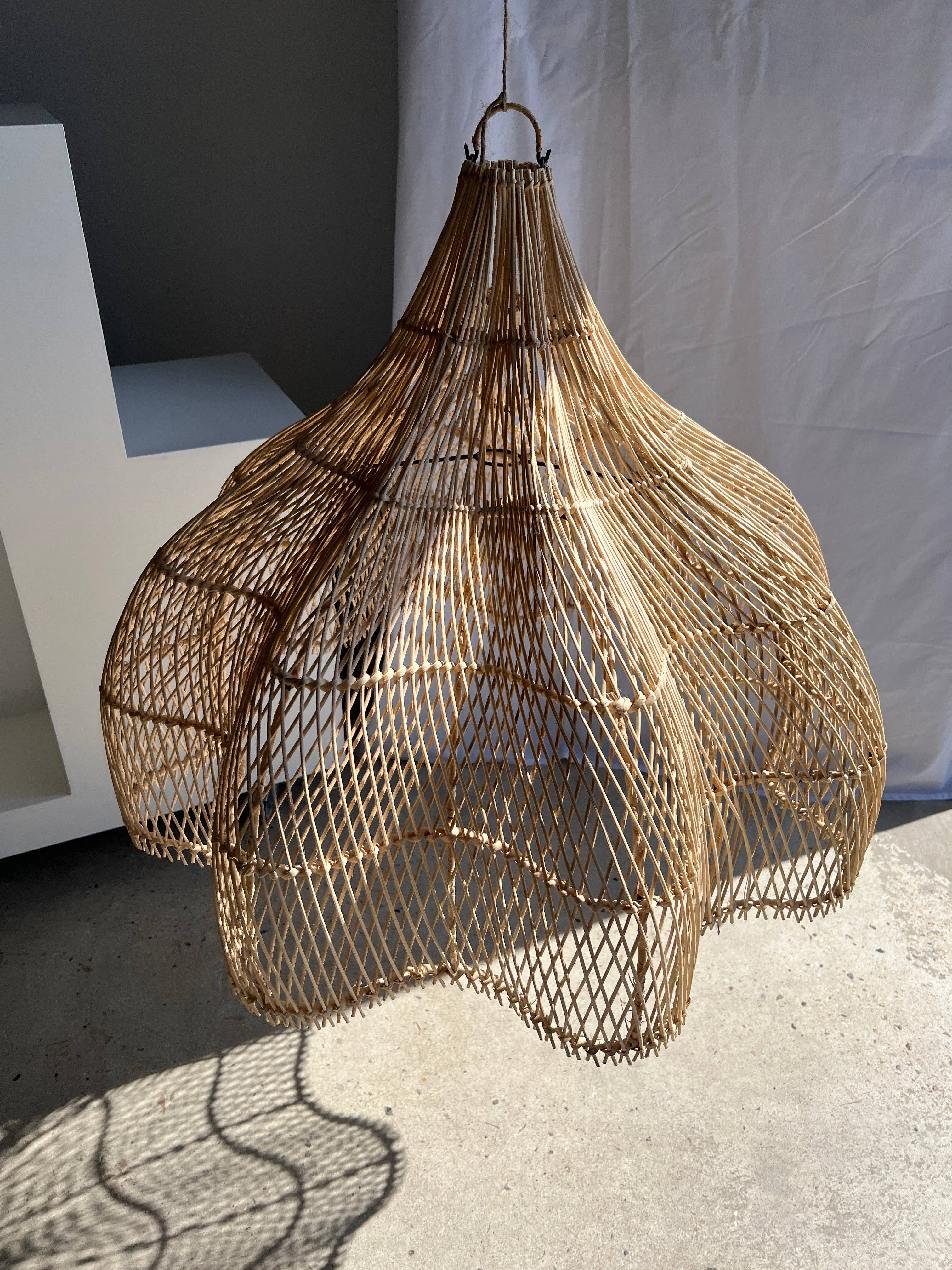 Office Objets - Wholesale Chandelier/Hanging Light - Pendant light, flower-shaped rattan fixture, tulip, corolla H:80cm D80cm37