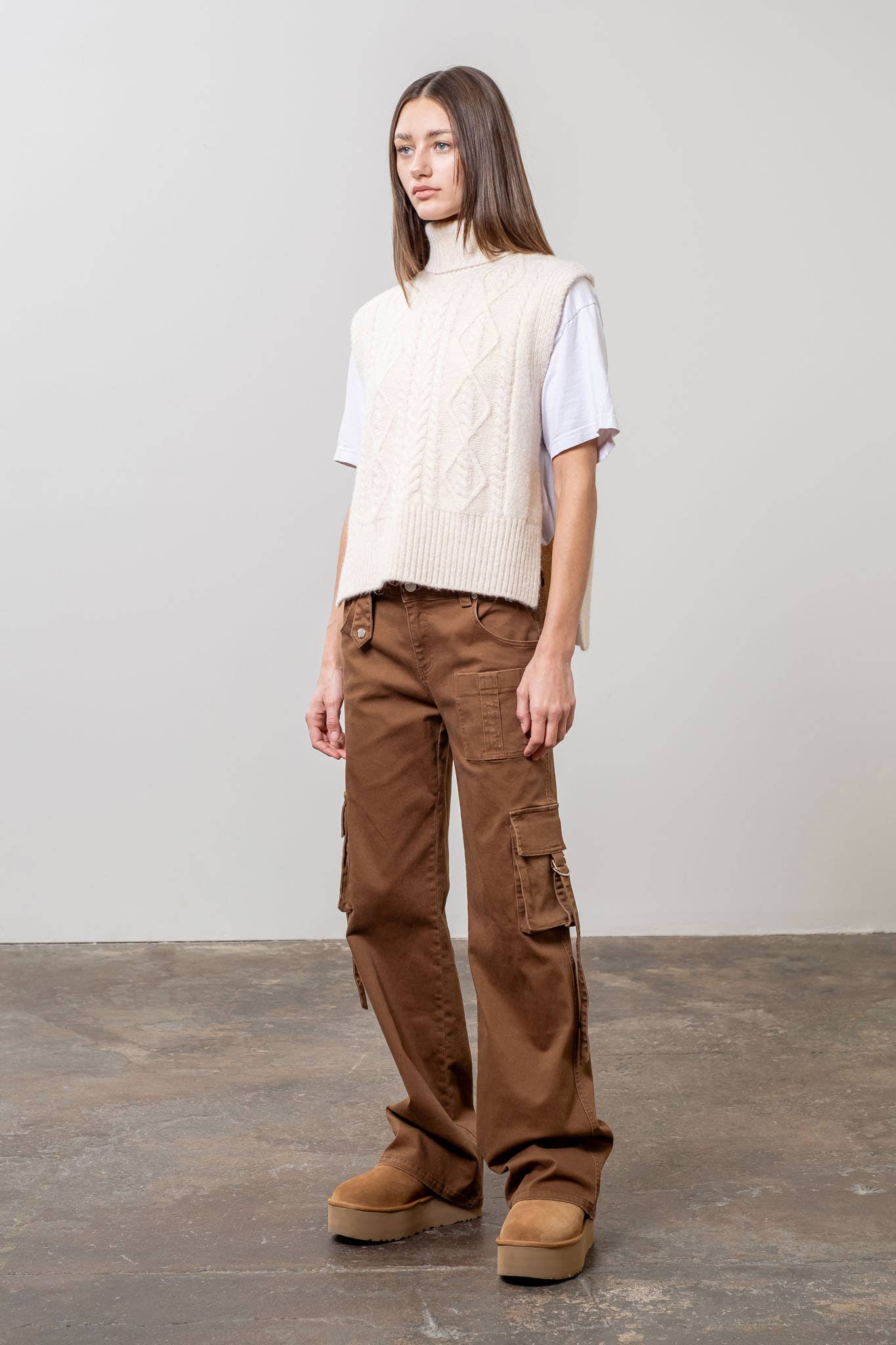 Moon River - Wholesale Outerwear Vest - Women's - SIDE SLIT CABLE SWEATER VEST2