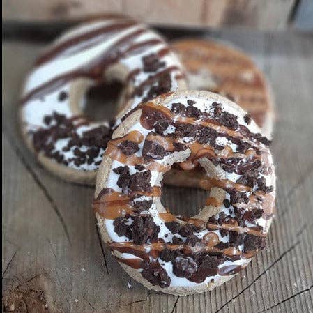Miouf - Wholesale Pet Treats - Dog - Donuts like at Timiouf - Donuts for dogs1