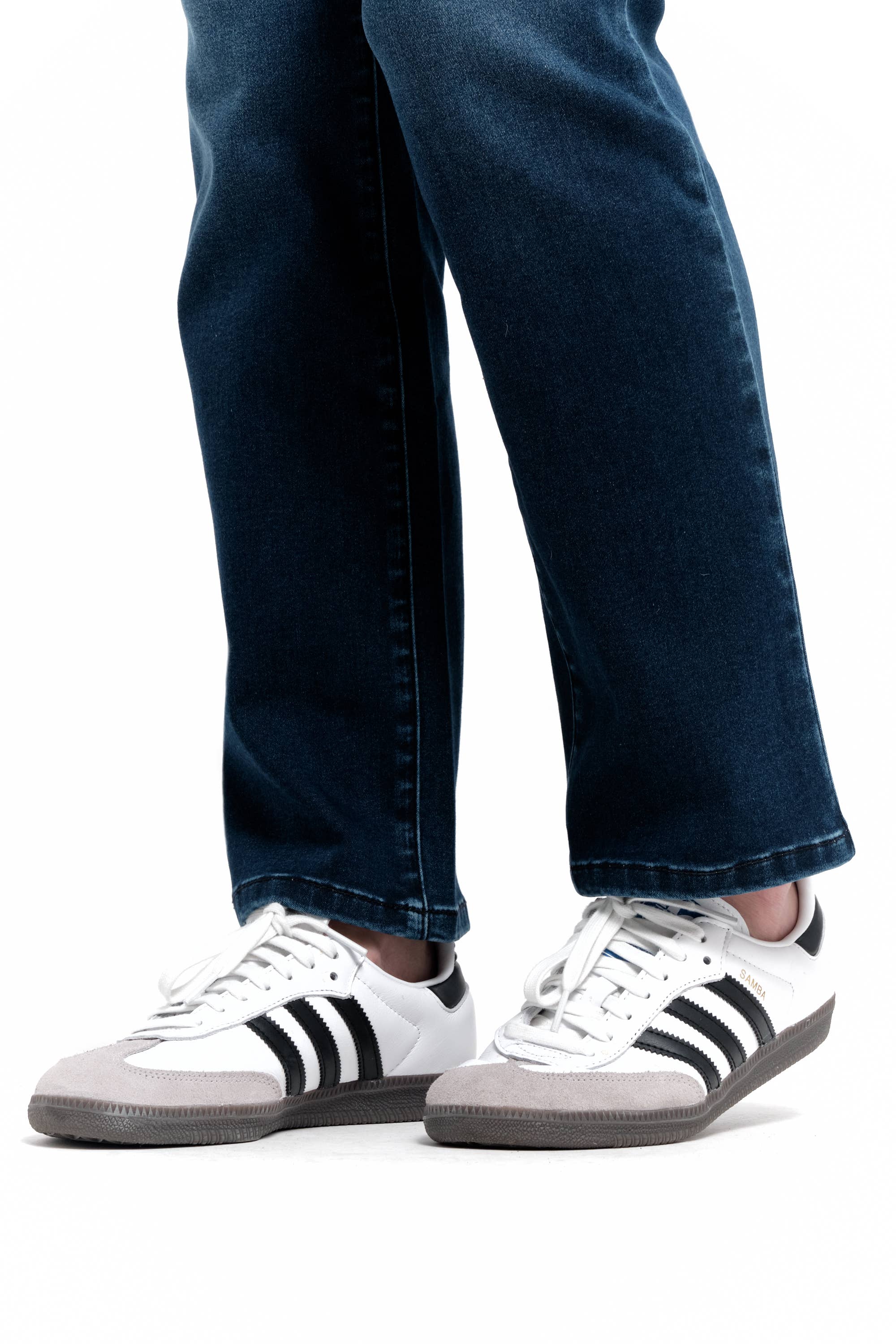 1822 Denim - Vente Jean – maternité - Jean de maternité Better Butter Slim Straight de 30 pouces en Lanie5