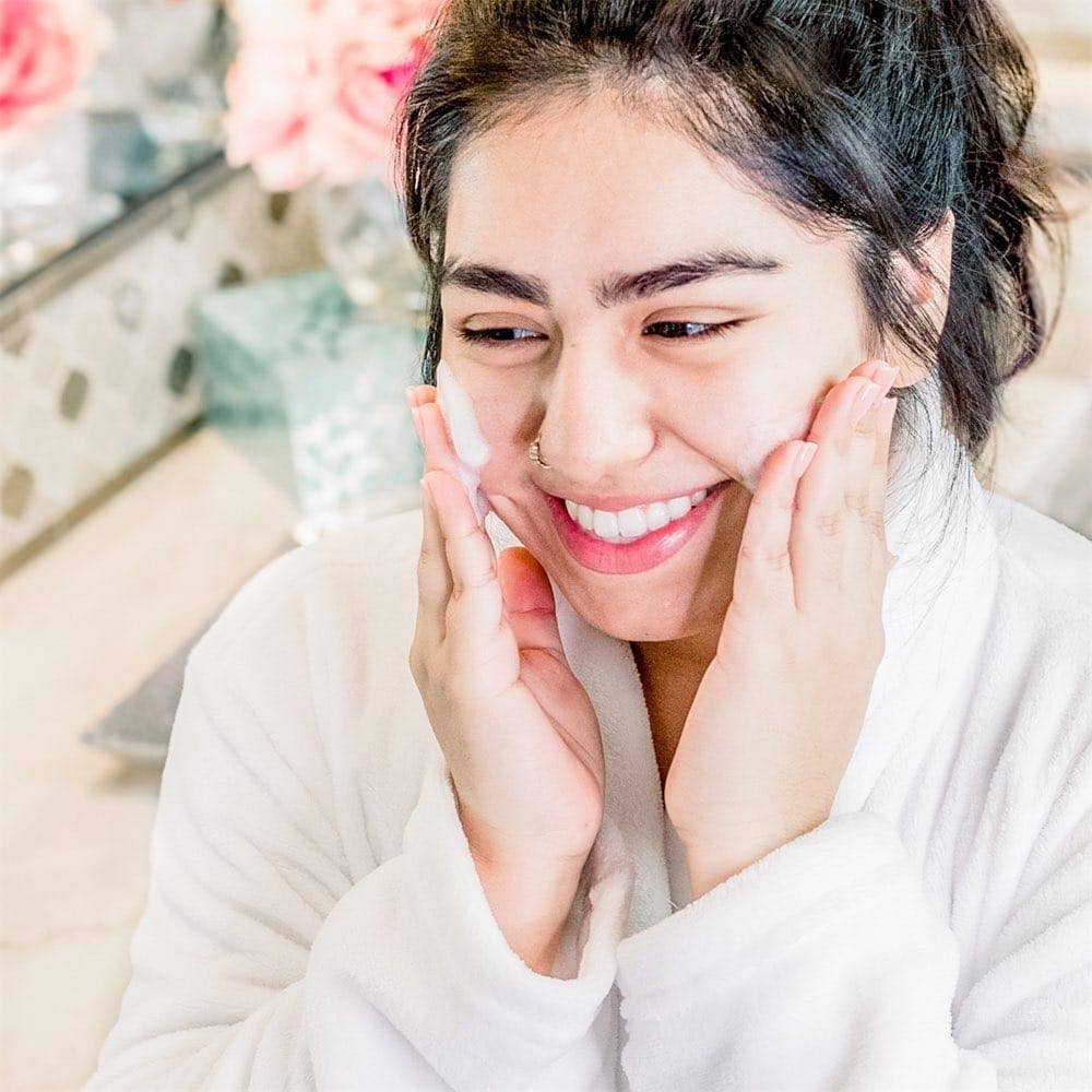 Beauty By Earth - Vente Nettoyants pour le visage - Nettoyant moussant pour le visage 4,2 oz6